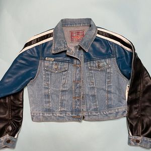 Cropped denim jacket